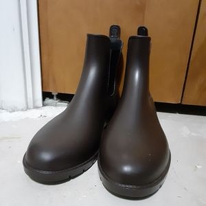 asgard rain boots